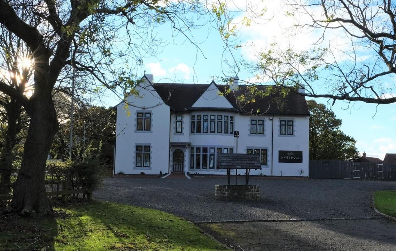 The Whitehouse Peterlee Hotel Exterior photo